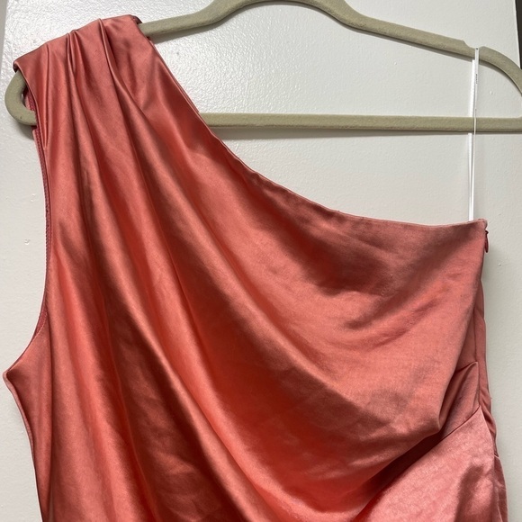ELLIATT Cassini dress one shoulder asymmetrical in coral - Picture 4 of 10